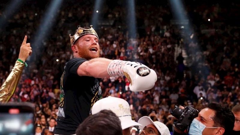 Canelo Álvarez batió a Caleb Plant ya está en la historia del boxeo
