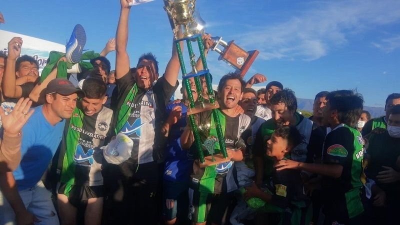 Guapachosos, campeón de la Ronda Oro de la Liga de Fútbol Amateur