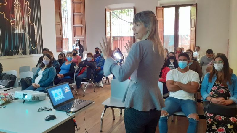 Taller sobre Seguridad Vial Infantil a embarazadas