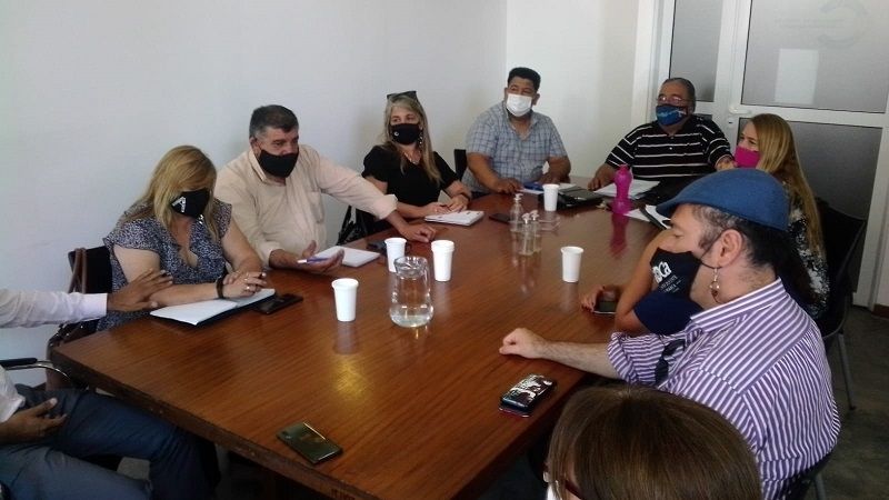 Gremios salieron al cruce de Reconocimientos Médico Docente