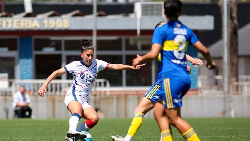 San Lorenzo y Boca juegan la Superfinal femenina