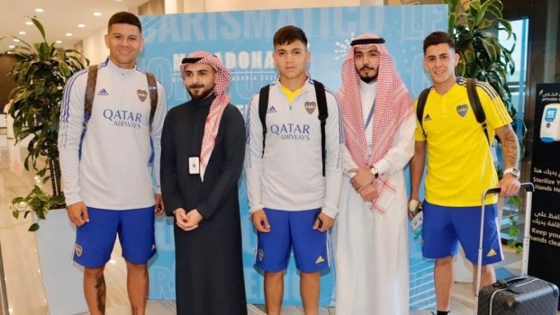 Boca ya está en Arabia para enfrentar a Barcelona