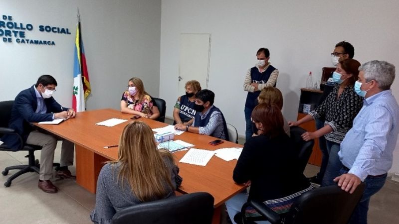 Levantan medida de fuerza en Desarrollo Social