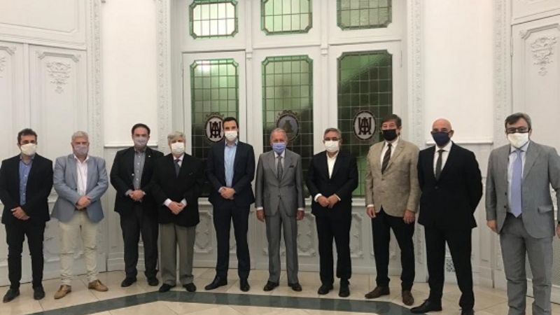 El Gobernador se reunió con las autoridades de la UIA