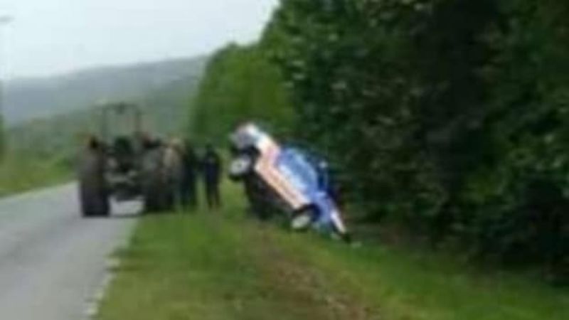 Por correr animales, casi vuelca un móvil policial