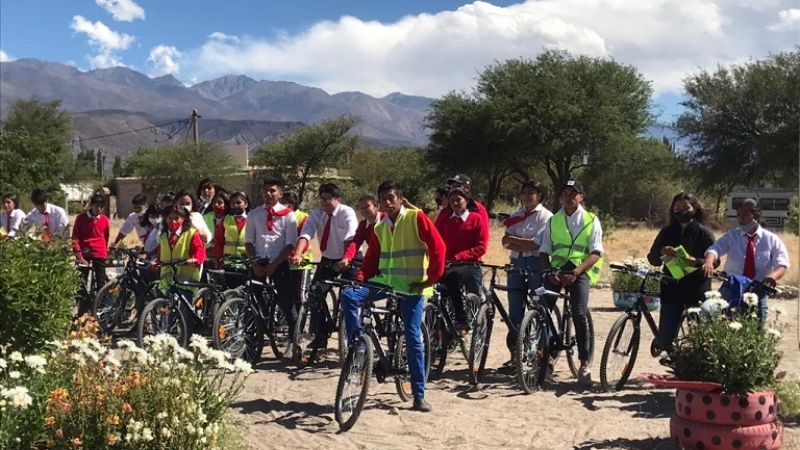 Niño catamarqueño podrá volver a la escuela gracias al concurso de dibujo