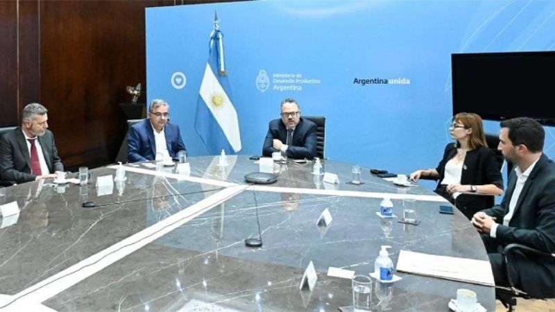 Jalil se reunió con Kulfas y con titulares de empresas