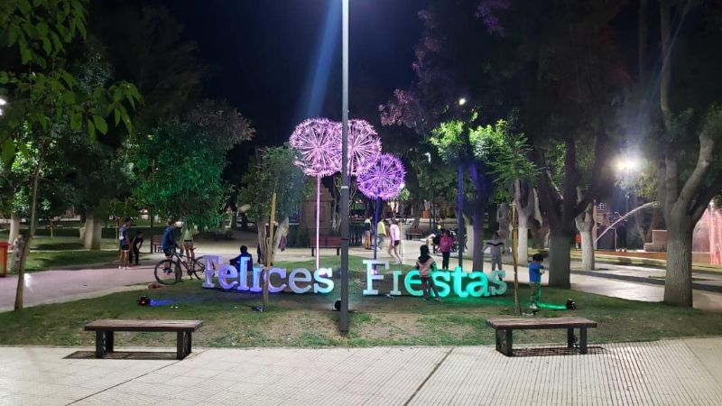El principal paseo público de Santa María con espíritu navideño
