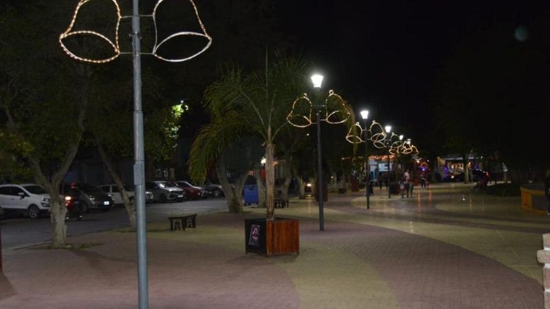 El principal paseo público de Santa María con espíritu navideño