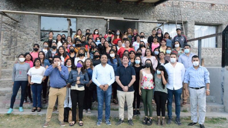 Capacitación para el cuidado de adultos mayores en Santa María