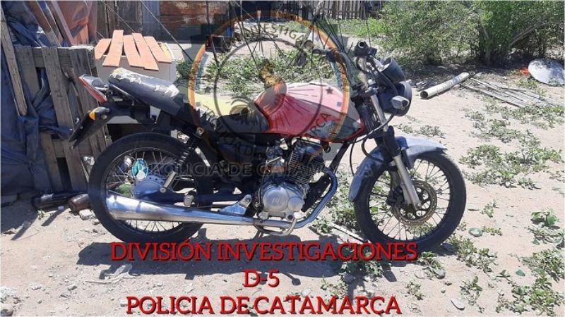 Policías recuperan una moto sustraída