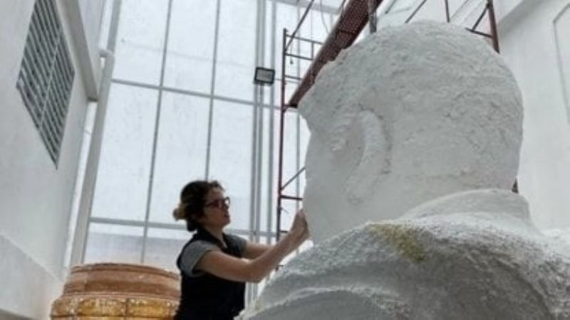 La estatua de Gallardo está lista; se inaugurará el 9?