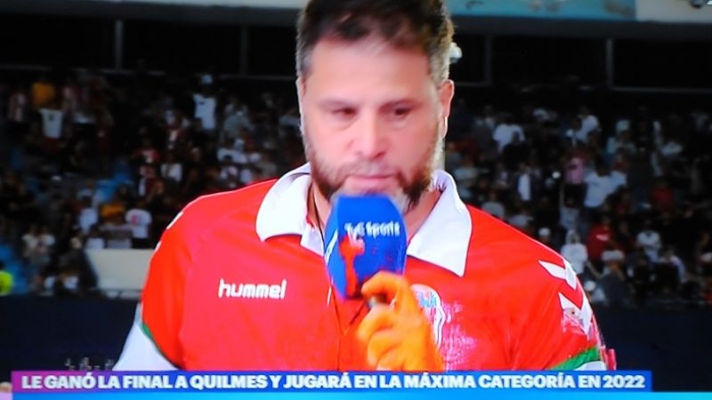 De Paoli, con lágrimas por el ascenso y bronca por las críticas