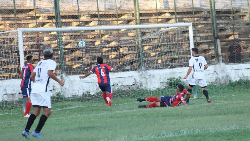 Perdió San Lorenzo y no quedan “catas” en el Regional