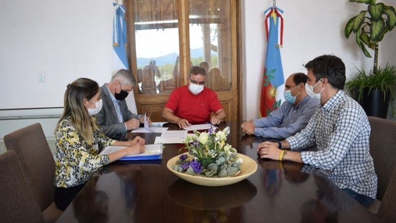 Convenio para el desarrollo del Ecoparque El Jumeal