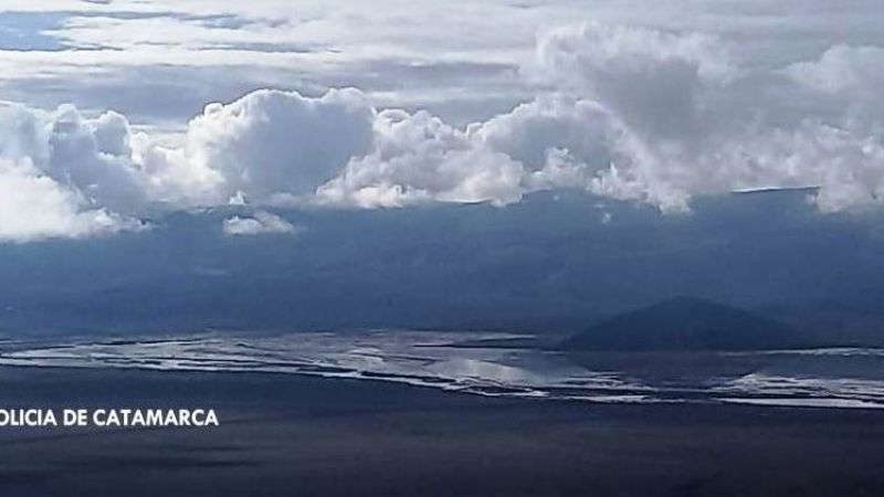 De los tres turistas franceses, uno logró descender del Nevado Ojos del Salado