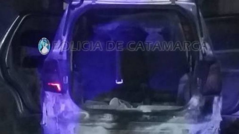 Incendio de un automóvil en Valle Chico