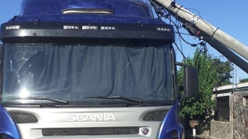 Maniobra de camión afectó el servicio en el Norte de la Capital