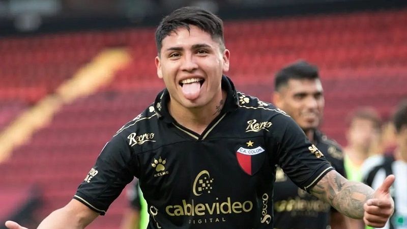 Boca quedó “corto” en la primera oferta por Facundo Farías