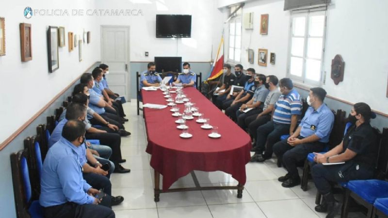 Controles estrictos: más policías en calles y multas