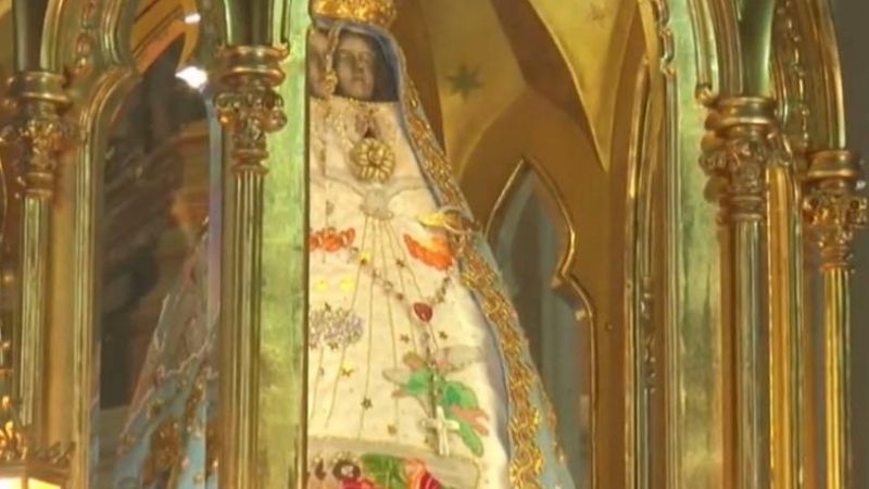 “Te pido Madre que asistas a cuantos se ocupan de la educación”