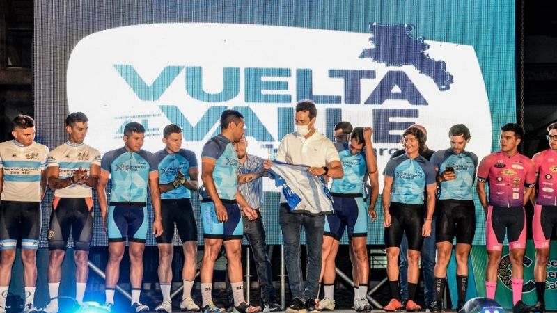 Con el “cata” Díaz líder, se corre la 1ra. etapa de la “Vuelta al Valle”