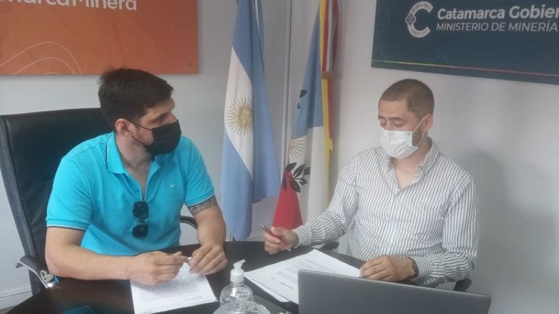 Los trabajadores mineros vuelven a trabajar 7 días por 7