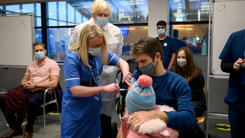 El riesgo de internación por Ómicron es un 65% menor que por Delta