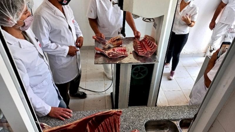 Continúa capacitación para el personal del frigorífico de Chumbicha