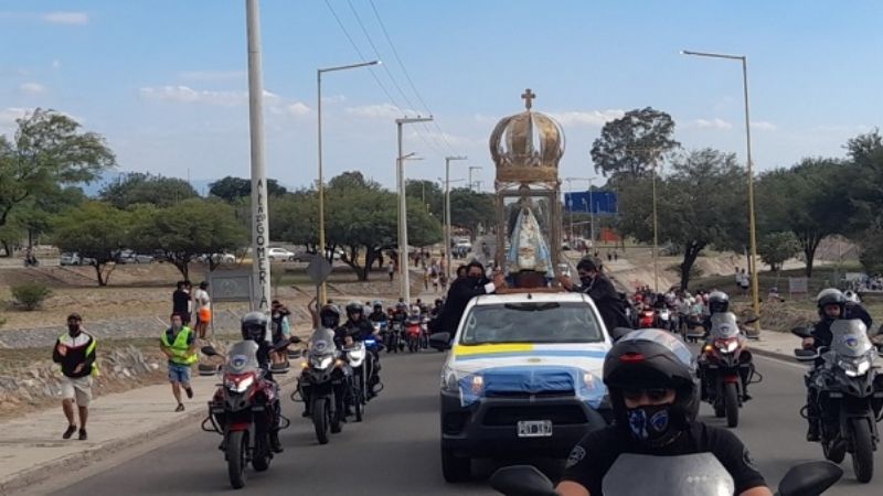 La Madre del Valle bendice a sus  hijos en el Parque Adán Quiroga