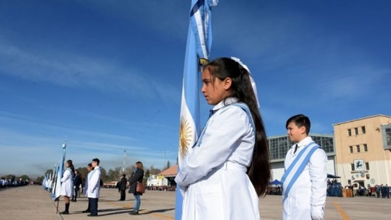 Se suspende de forma excepcional la designación de Abanderados y Escoltas