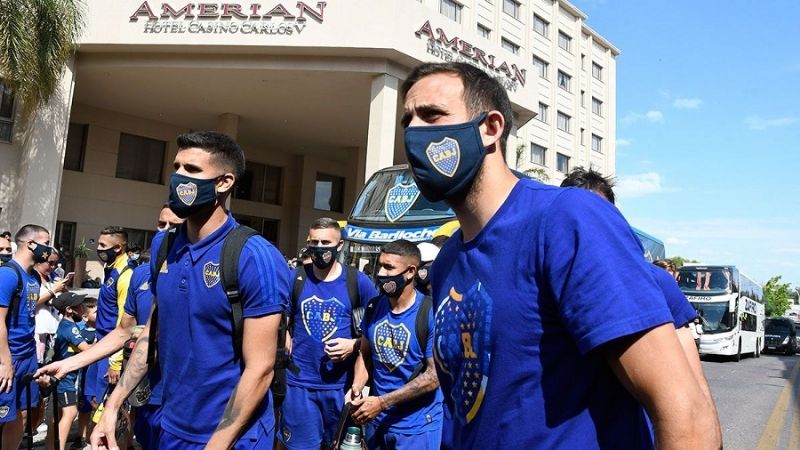 Boca llegó a Santiago del Estero con la mejor onda