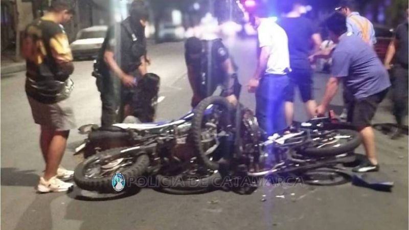 Tres heridos tras un choque de motos