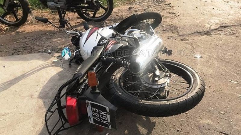 En Valle Viejo dos motos colisionaron