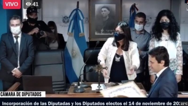 Juran los diputados electos el 14 de Noviembre