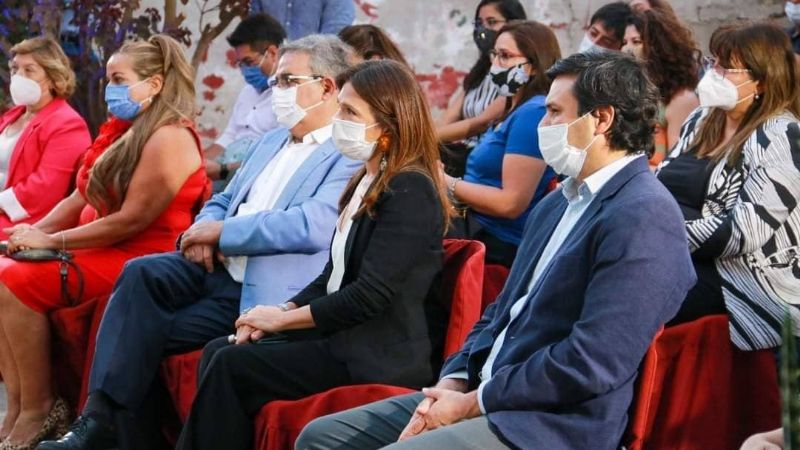 Recién asumió, pero no descarta su salida