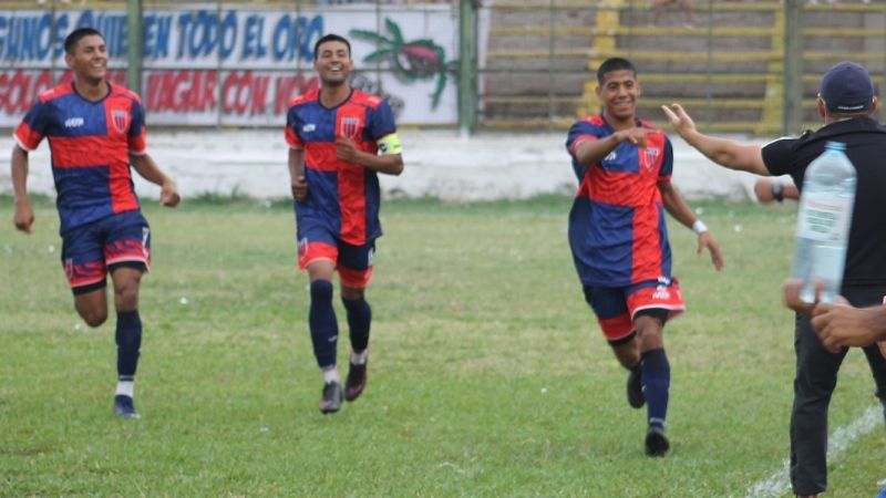 “Hat-trick” de Herrera para la goleada 3-0 de “Tesho” a Racing