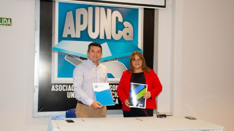Firma de convenio entre APUNCa y el municipio de Fray Mamerto Esquiú