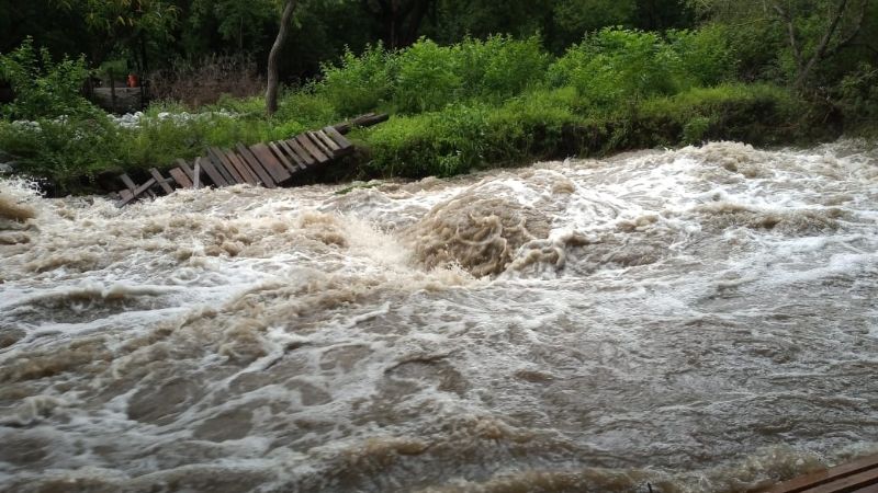 Evaluaron la crecida del Río El Tala por asentamientos en sus márgenes