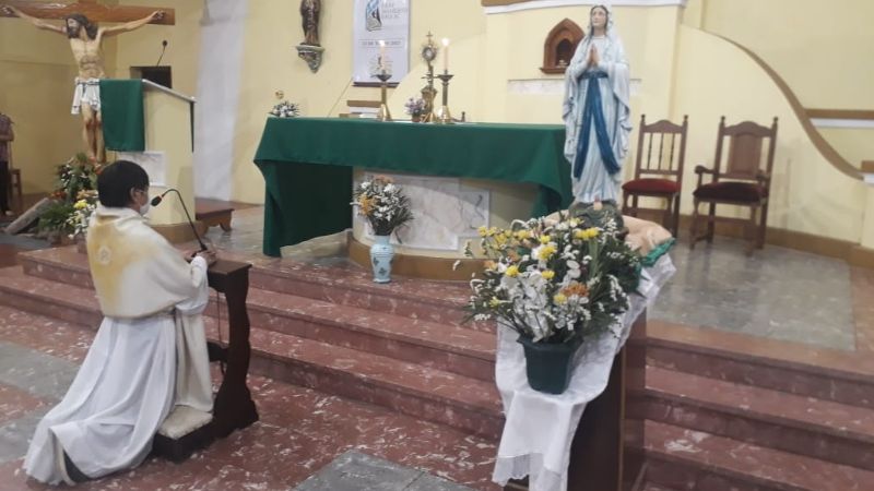 Culmina la novena en honor de Nuestra Señora de Lourdes