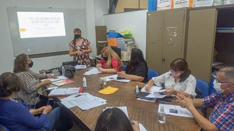 Diagraman cómo será el regreso a las aulas