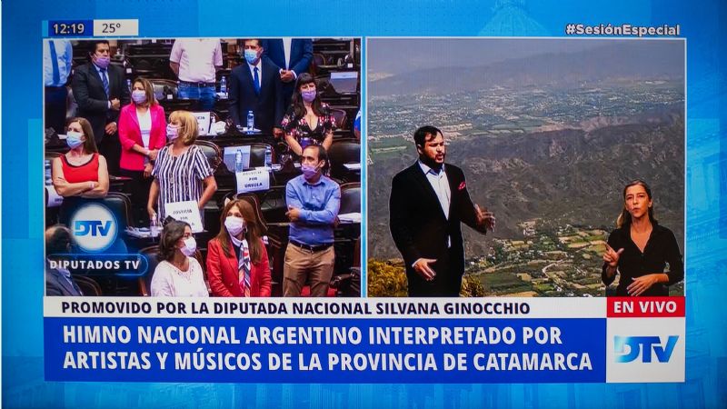 Catamarca se lució con el Himno cantado en la Cuesta El Portezuelo