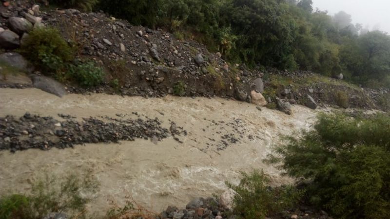 La crecida de ríos afecta el suministro de agua potable en el interior