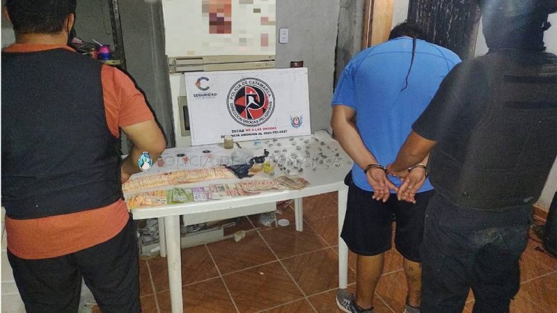 Secuestran casi un kilo de marihuana, medio de cocaína y 180 mil pesos