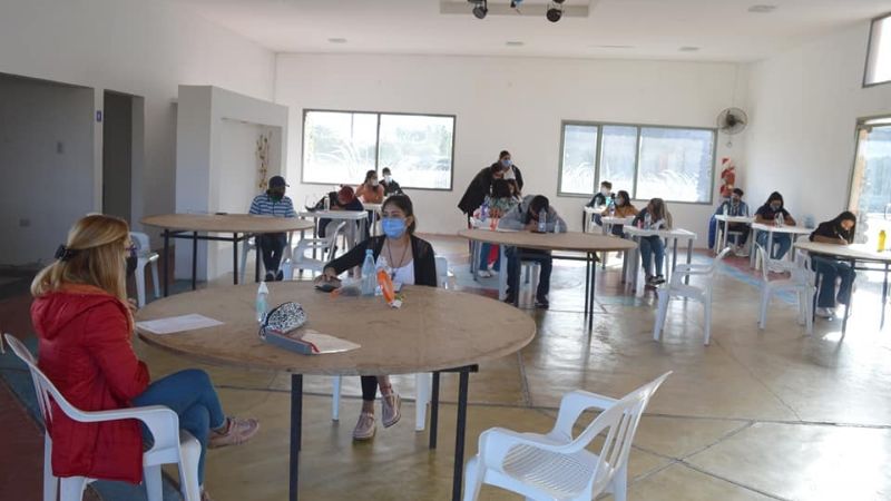 Estudiantes santamarianos rindieron examen para Medicina