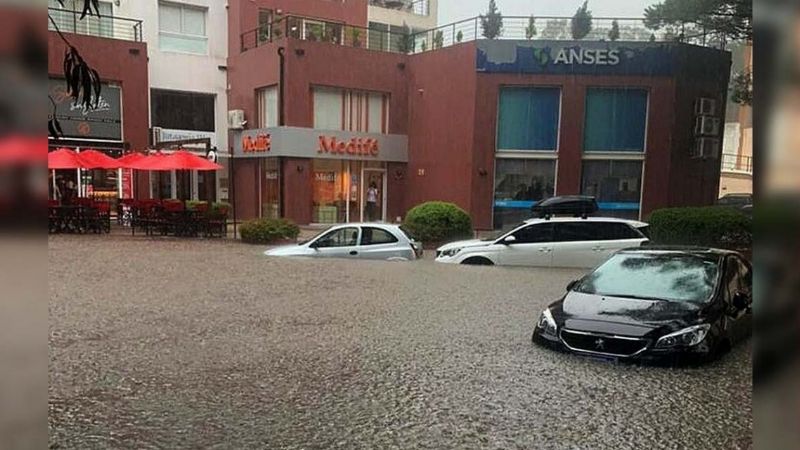 Rige una alerta naranja en la Costa Atlántica