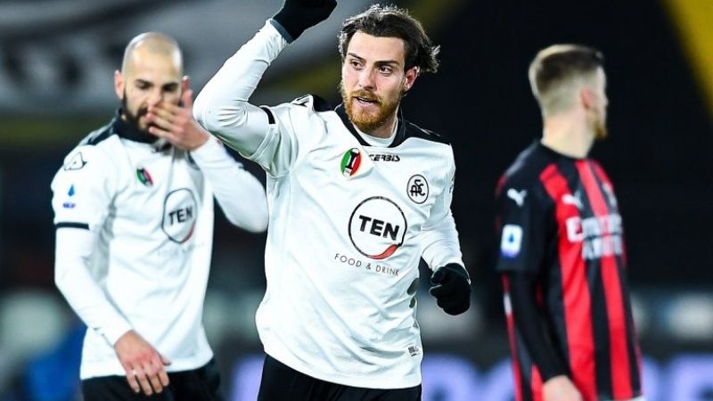 Milan perdió con Spezia y peligra su liderato