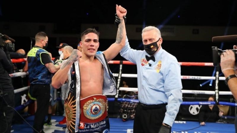 Brian Castaño recuperó la corona Superwelter de la OMB