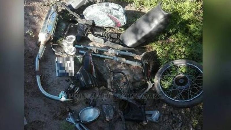 Agredieron a un hombre para robarle la moto que terminó desarmada
