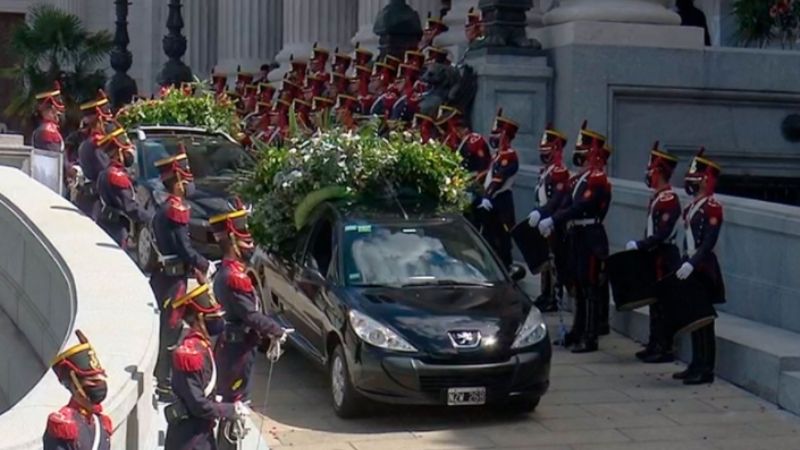 Finalizó el velatorio de Carlos Menem